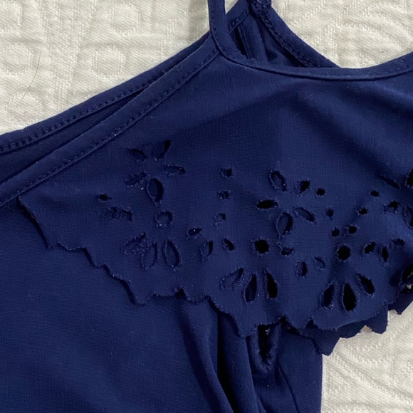 ‼️SOLD‼️ Blue top 😁🦋 - Picture 3 of 5